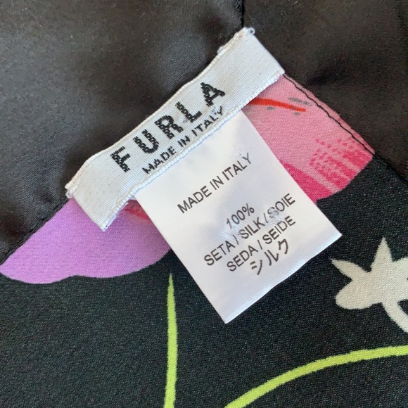 Furla Large 100% Silk Black Floral Scarf - Picture 4 of 7